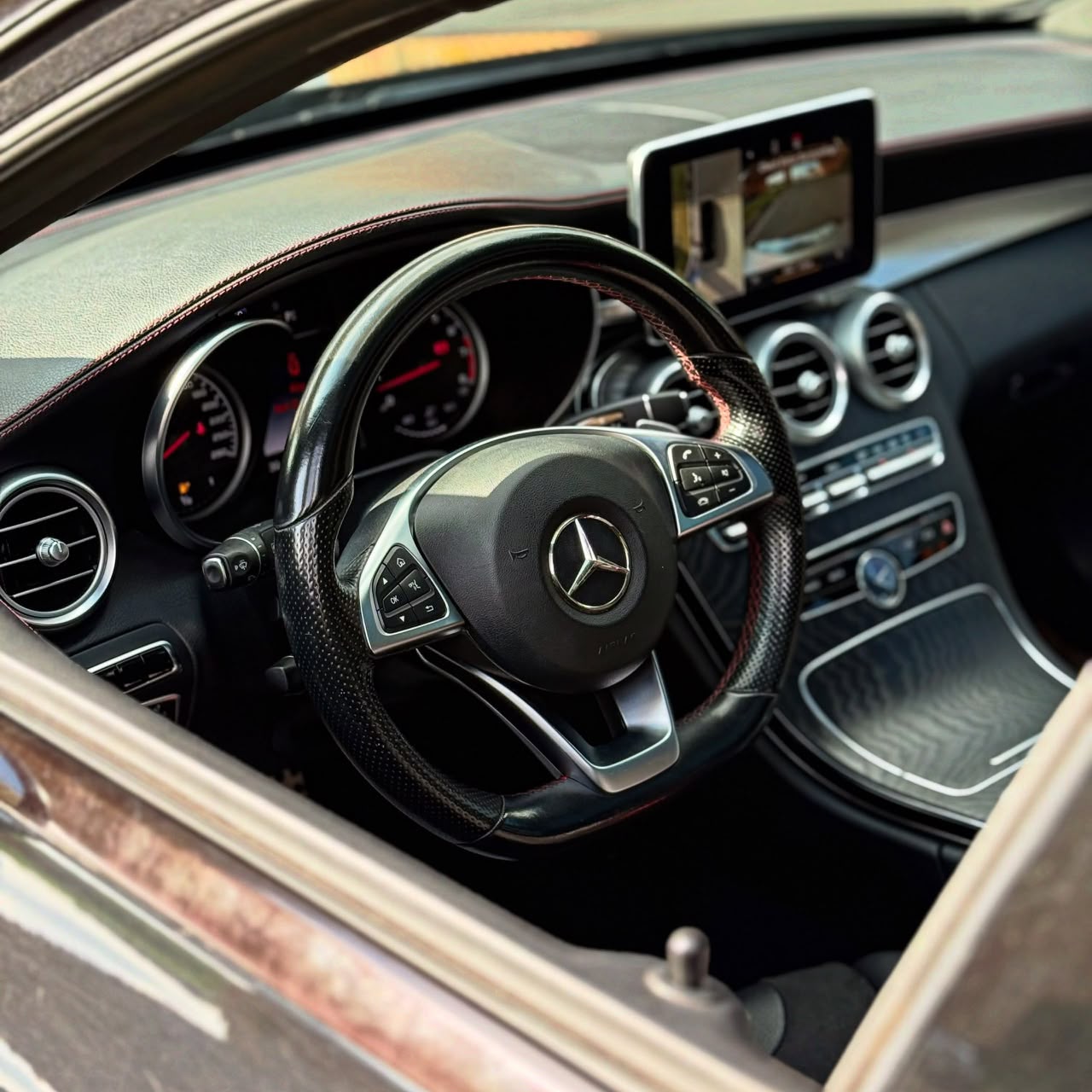 
								C450 AMG + 360° CAMERA = THIS DEAL IS A STEAL!  FORIGN USED 2016 MERCEDES-BENZ C450 AMG 🖤 🎥 360° CAMERA ✅ Clean Title ✅ Custom Duty Paid  💰 N36.5M   AMG LOOKS. 360° TECH. SERIOUS VALUE. 🔥  ABUJA DEAL 📍  NATIONWIDE DELIVERY 🚚 AFTER THOROUGH INSPECTION AND FULL PAYMENT full									