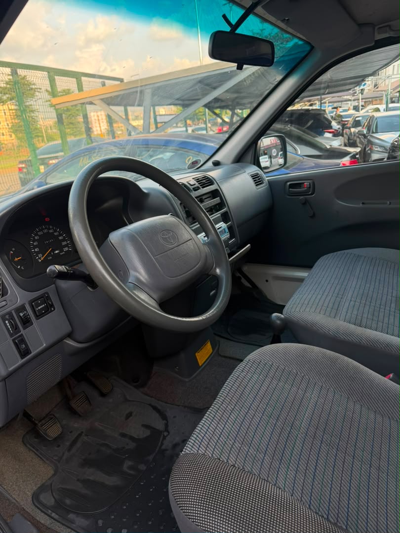 
								DEAL‼️ EXTREMELY CLEAN FOREIGN USED TOYOTA HIACE BUS WITH JUST 70k OF MILES, SUPER SHARP ENGINE AND MANUAL TRANSMISSION  ORIGINAL DUTY 💰N18,500,000 ABUJA full									