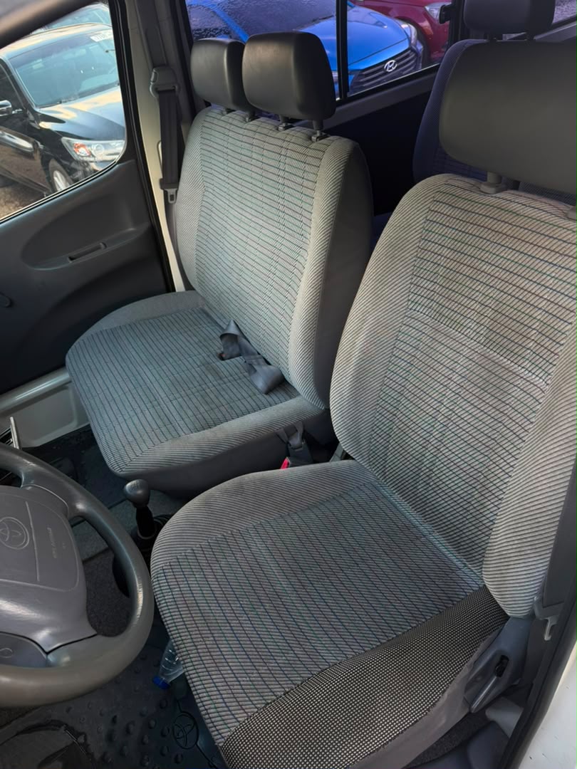 
								DEAL‼️ EXTREMELY CLEAN FOREIGN USED TOYOTA HIACE BUS WITH JUST 70k OF MILES, SUPER SHARP ENGINE AND MANUAL TRANSMISSION  ORIGINAL DUTY 💰N18,500,000 ABUJA full									