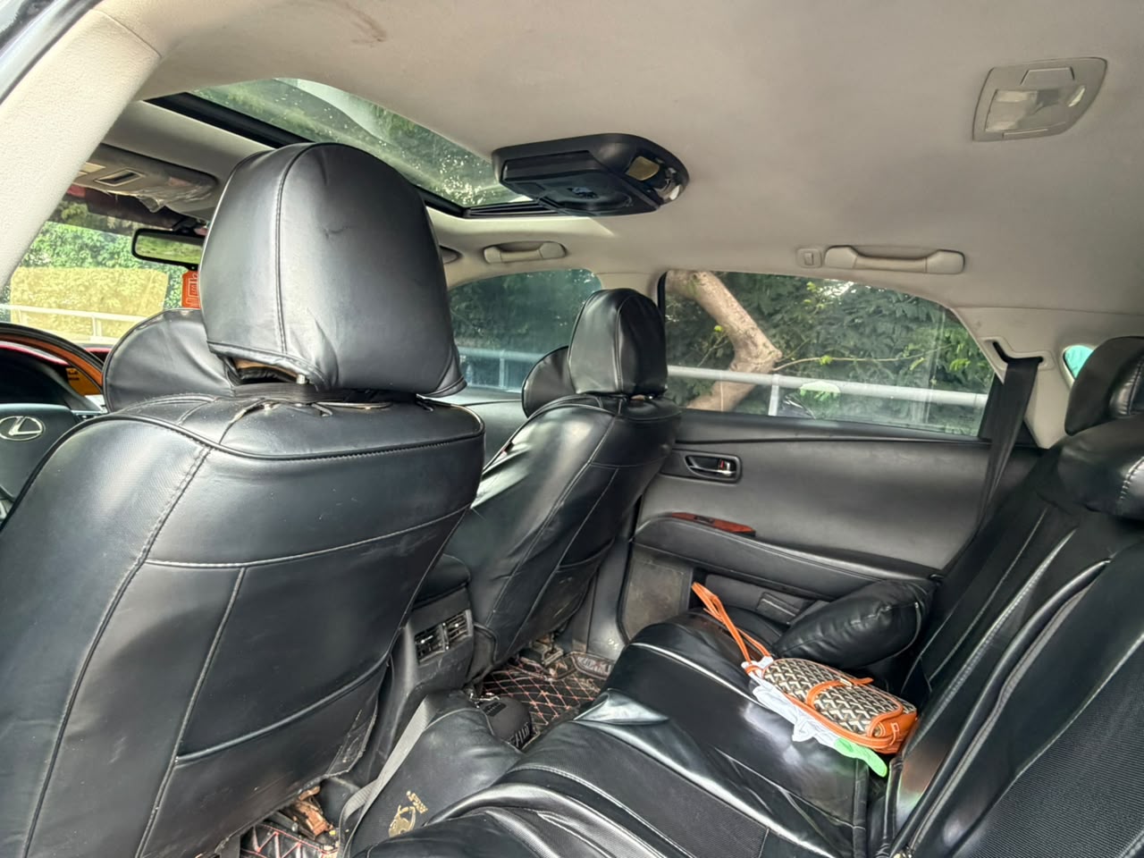 
								DISTRESS SALE‼️ ReGisTeReD 2010 Rx350 LeXuS   10.8M OnLy💰  Quick Sambo Oloun hurry b4 you hear Sold🔥  AbuJa LoKaTioN full									