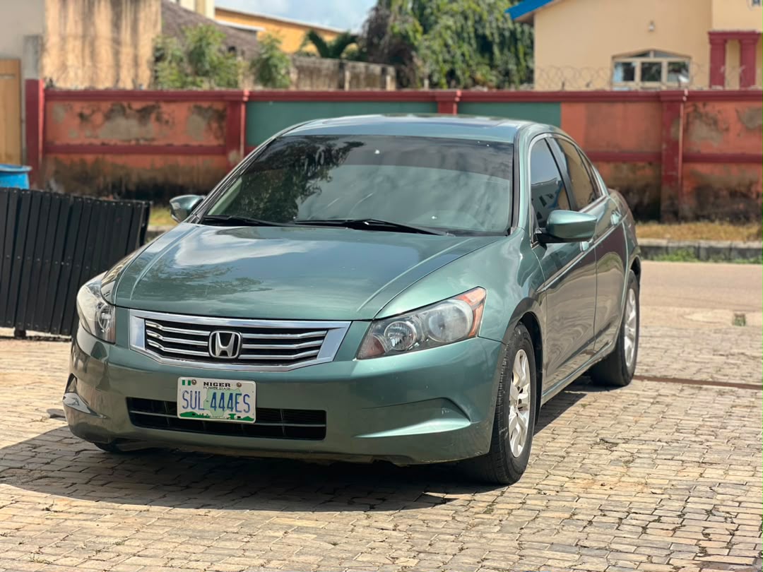 
								REGISTERED 2008 HONDA ACCORD IN PERFECT CONDITION GOING FOR 4.6M 📍ABUJA full									
