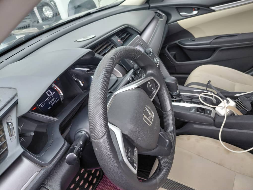 
								Distress 2017 Honda civic first body Belgium grade with untemperd engine and gear factory fitted ac complete buy and drive location Abuja price 11.5m owner needs money urgently car is few months used… full									