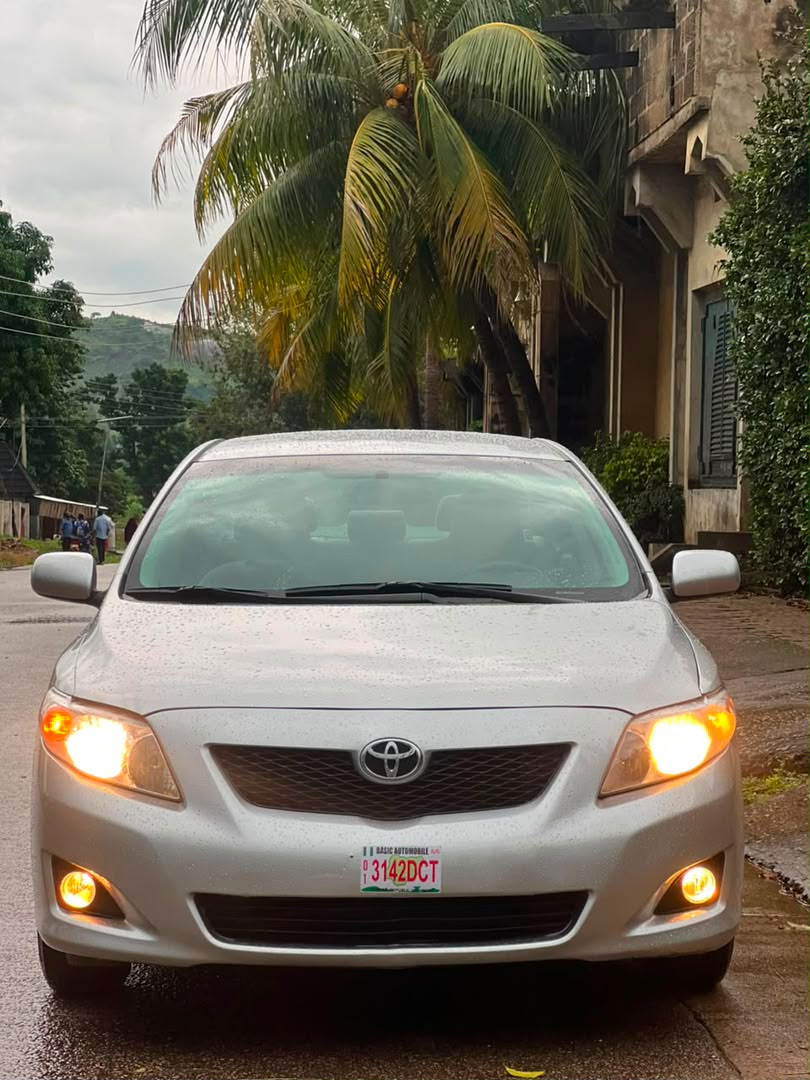 
								Direct Belgium 🇧🇪 Toyota Corolla 2009 model with everything working perfectly going for 10.8m location -Abuja full									