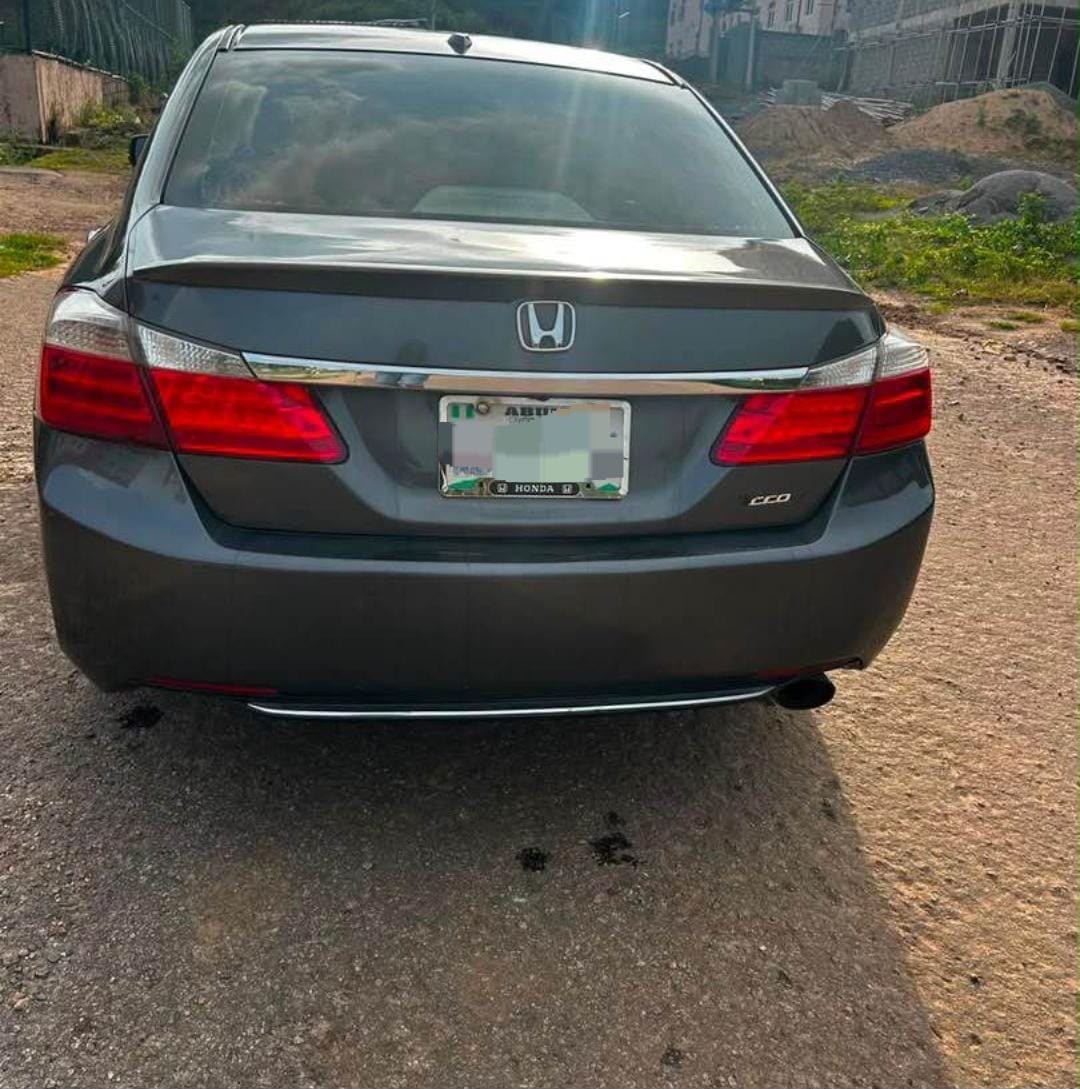 
								Giveaway Deal‼️‼️‼️ Carefully Used 2015 V4 Honda accord EXL untempered engine and gear, ac is freezing 🥶 with duty going for just 8.7m Net Gudu Abuja📍 ZERO CHAIN DEAL full									