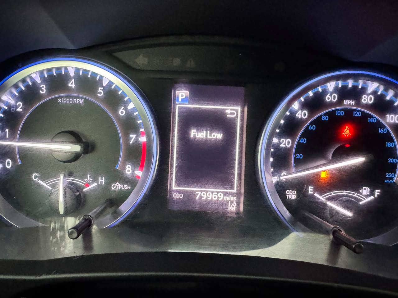 
								Giveaway Deal‼️‼️‼️ (79k Mileage) Foreign Used 2017/18 Toyota Highlander XLE car is in pristine condition with June 2026 Entry duty fullest option (Keyless & Sunroof) going for just 26.5m with our sambo Kubwa Abuja📍 ZERO CHAIN DEAL full									