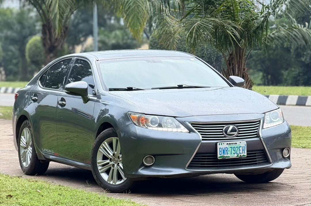 
								CleaNesT, SharPesT ReGisTeReD 2014 Es350 LeXuS CuRRenTLy In DCT MrKT…  💯 Mechanical sound, UnTemPereD AnyThinG, BuY & DriVe WiTh Confidence…..custom duty✅  15M OnLy💰   AbuJa LoKaTioN📍 full									