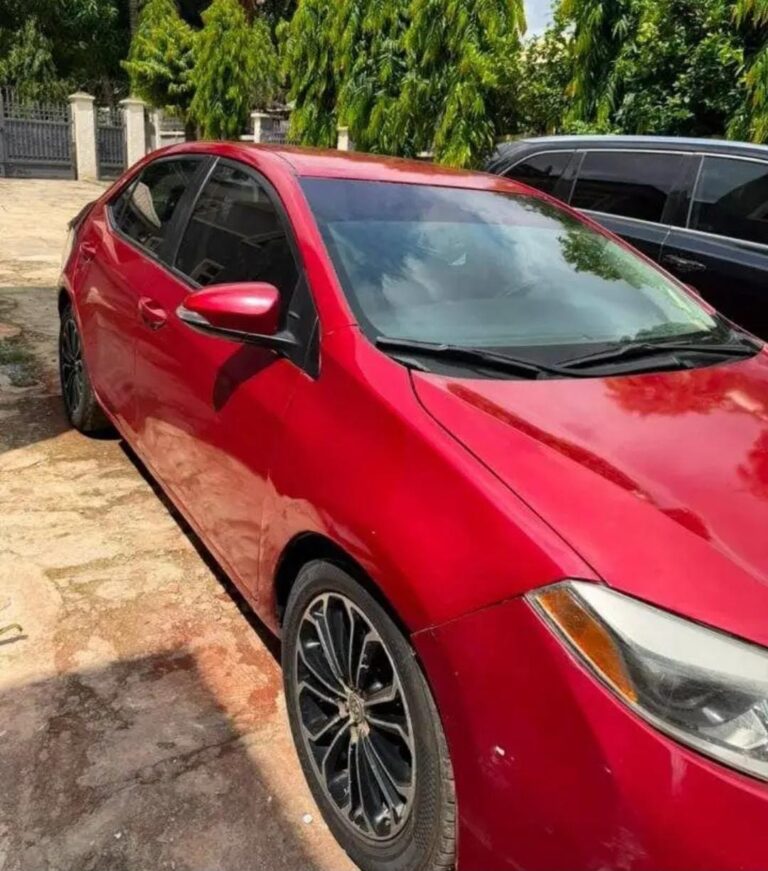 Toyota Corolla 2015 With Untempered engine and gear, ac is freezing 🥶 with original duty~  8.9M Net Abuja Deal