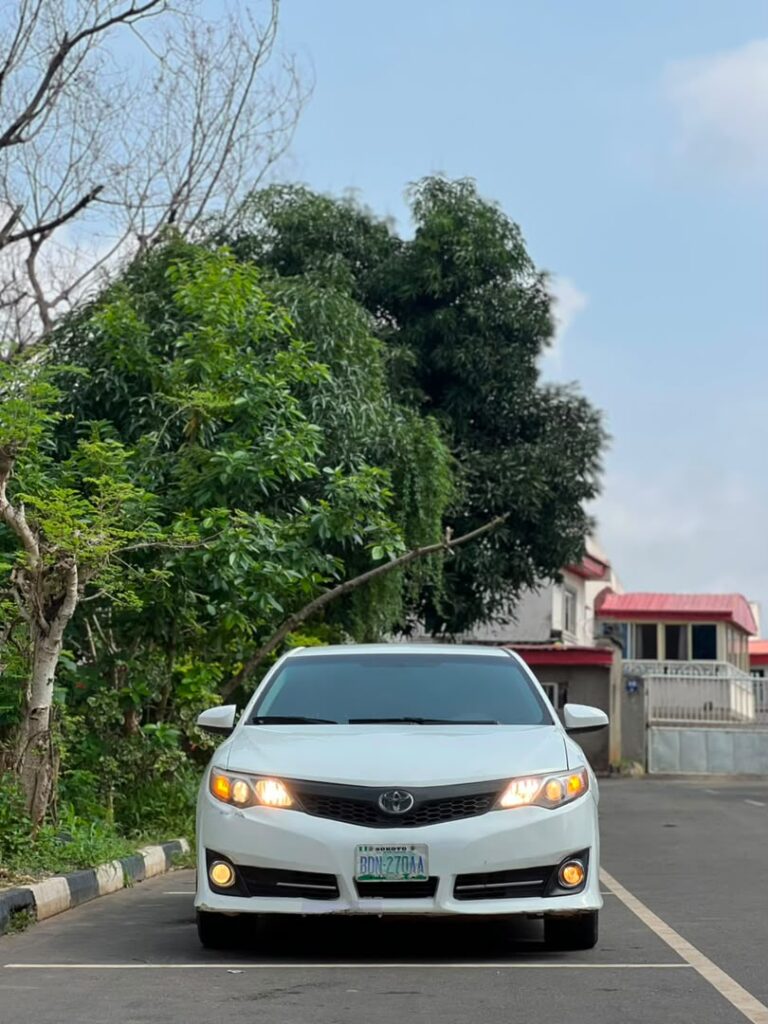 SUPER CLEAN PREOWNED TOYOTA CAMRY 2013 LE   ORIGINAL DUTY 📃  PRICE: 9M   ABUJA DEAL 📍  NATIONWIDE DELIVERY