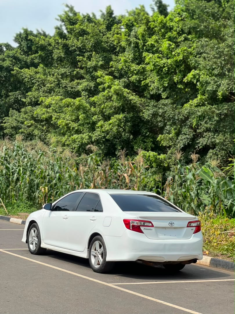 
								SUPER CLEAN PREOWNED TOYOTA CAMRY 2013 LE   ORIGINAL DUTY 📃  PRICE: 9M   ABUJA DEAL 📍  NATIONWIDE DELIVERY full									