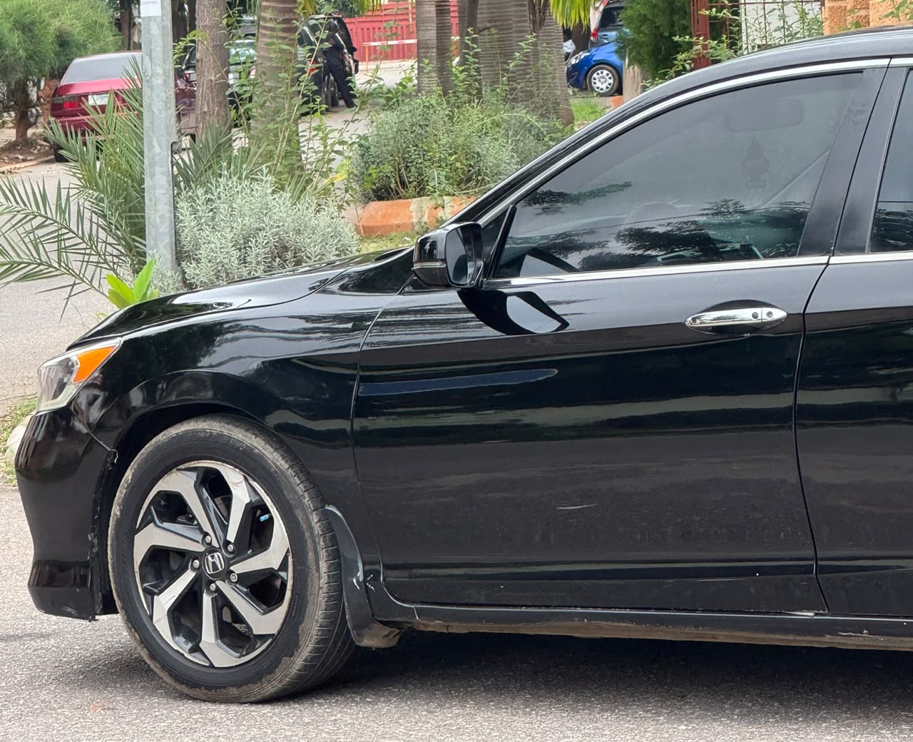 
								Very clean Honda accord 2016 is available for inspection price 11.5 million full									