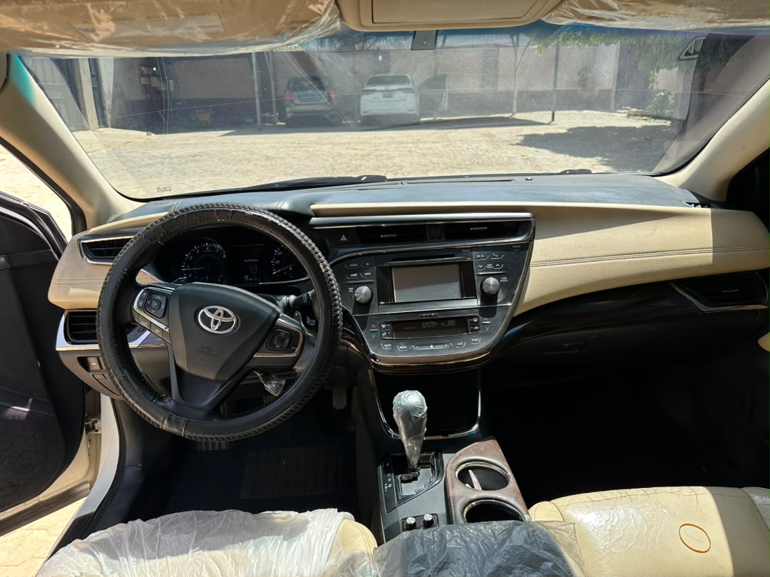 
								MASSIVE DISTRESS⚡⚡   FOREIGN USED TOYOTA AVALON XLE 2015 MODEL  ORIGINAL 2026 DUTY COMPLETE ACCIDENT FREE AC CHILLING  EVERYTHING IS PERFECT  PRICE: 11M LOCATION: ABUJA, OWNER’S HOUSE full									