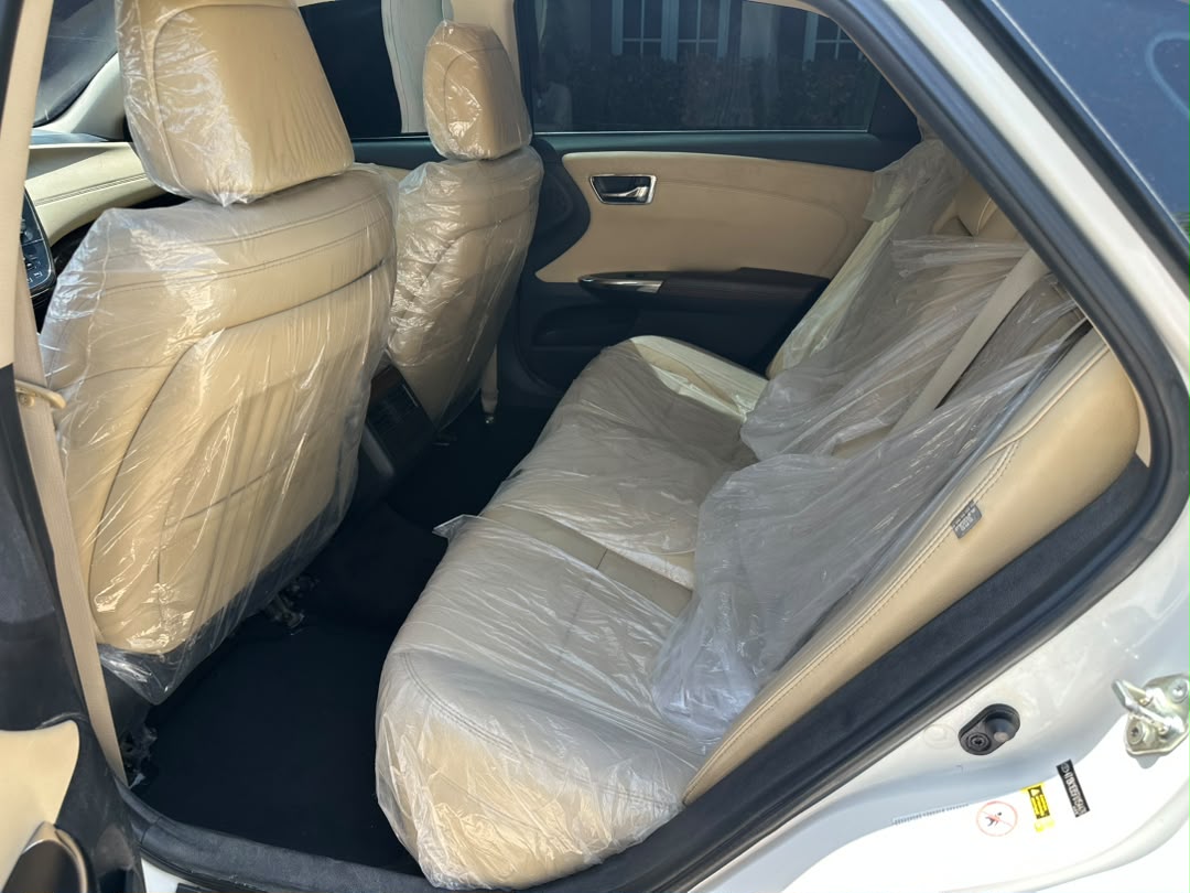 
								MASSIVE DISTRESS⚡⚡   FOREIGN USED TOYOTA AVALON XLE 2015 MODEL  ORIGINAL 2026 DUTY COMPLETE ACCIDENT FREE AC CHILLING  EVERYTHING IS PERFECT  PRICE: 11M LOCATION: ABUJA, OWNER’S HOUSE full									