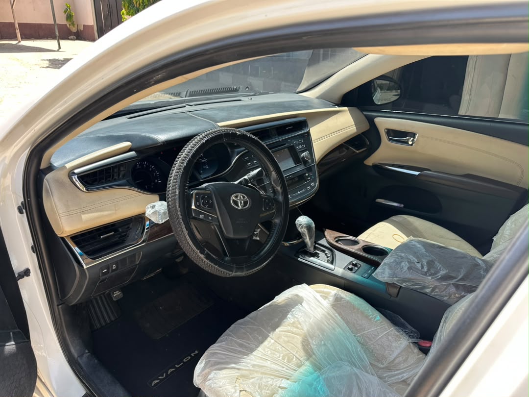 
								MASSIVE DISTRESS⚡⚡   FOREIGN USED TOYOTA AVALON XLE 2015 MODEL  ORIGINAL 2026 DUTY COMPLETE ACCIDENT FREE AC CHILLING  EVERYTHING IS PERFECT  PRICE: 11M LOCATION: ABUJA, OWNER’S HOUSE full									