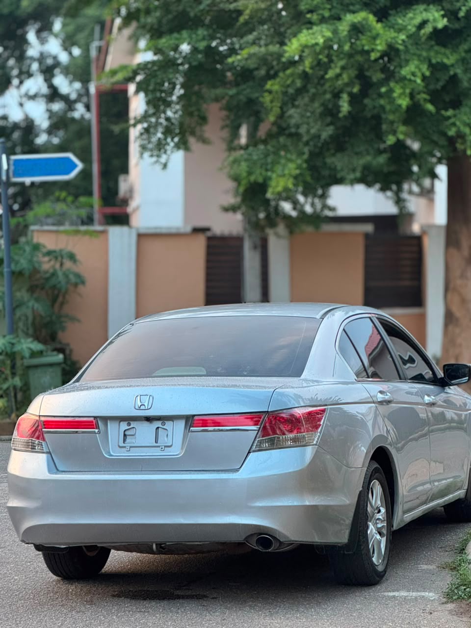 
								First grade Honda accord 2011 is available price 7.3m car with me Location: Area 11 Garki  Abuja full									