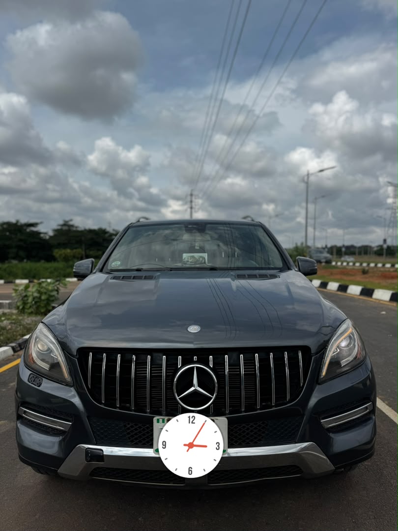 
								Giveaway Deal‼️‼️‼️ Carefully Used Mercedes Benz ML350 2013/14 car is in pristine condition (Nothing To Fix) full option (Power Booth & Sunroof) with original duty✅ going for just 16.2m Net with our sambo Lugbe Abuja📍 ZERO CHAIN DEAL full									