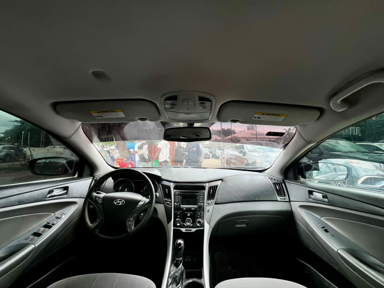 
								Neatly Used Hyundai Sonata 2012 in perfect condition Buy and Drive   6.5 Million full									