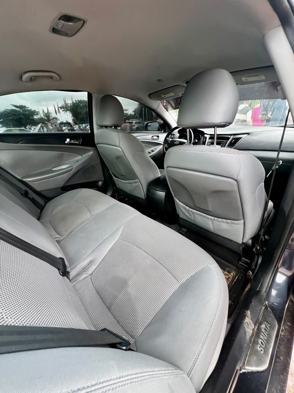
								Neatly Used Hyundai Sonata 2012 in perfect condition Buy and Drive   6.5 Million full									