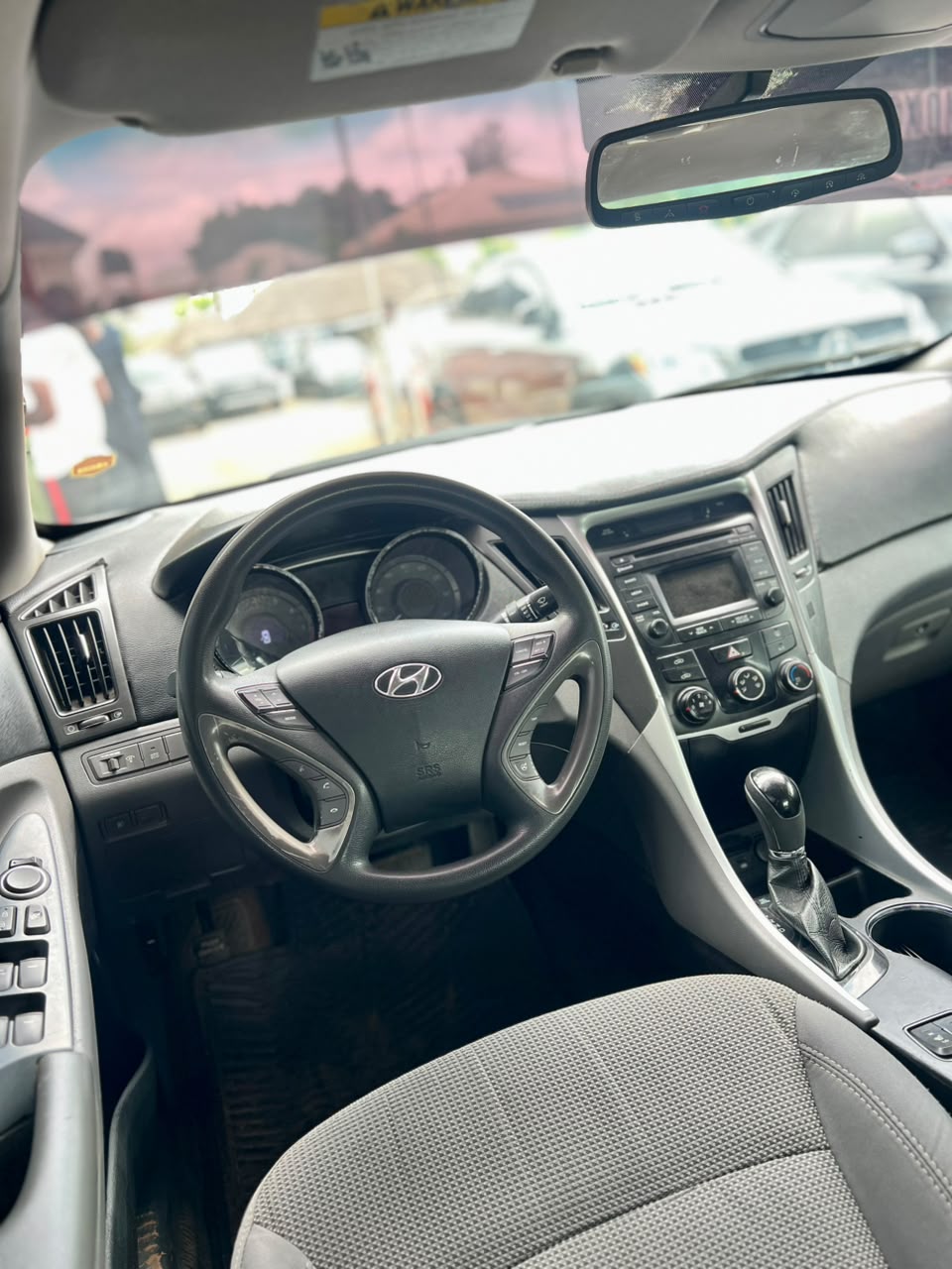 
								Neatly Used Hyundai Sonata 2012 in perfect condition Buy and Drive   6.5 Million full									
