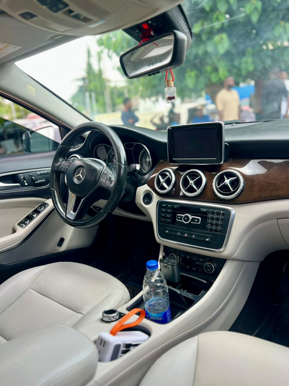 
								Belgium Standard Mercedes Benz GLA250 2016 in perfect condition Buy and Drive   17.5 Million full									