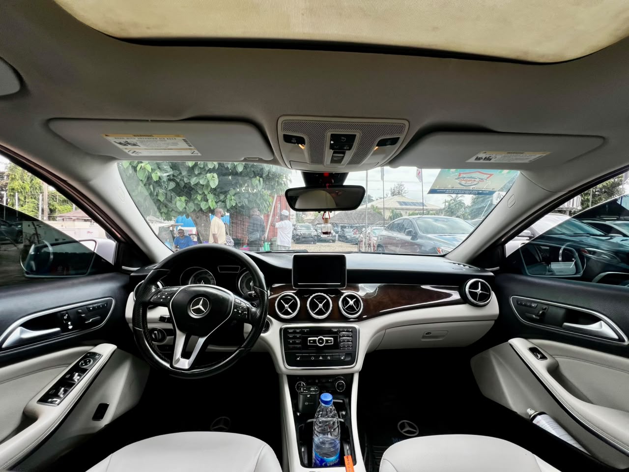 
								Belgium Standard Mercedes Benz GLA250 2016 in perfect condition Buy and Drive   17.5 Million full									