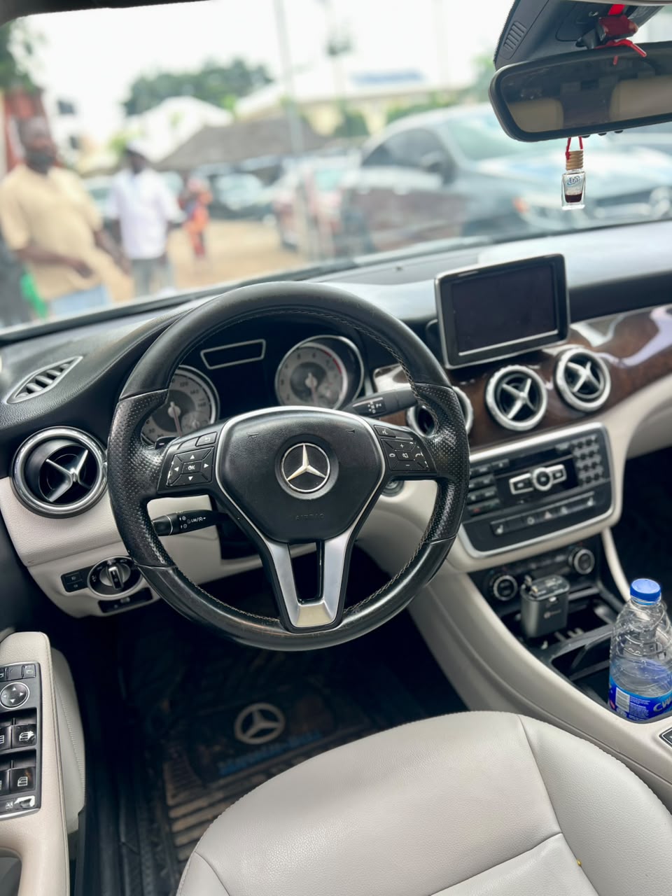 
								Belgium Standard Mercedes Benz GLA250 2016 in perfect condition Buy and Drive   17.5 Million full									