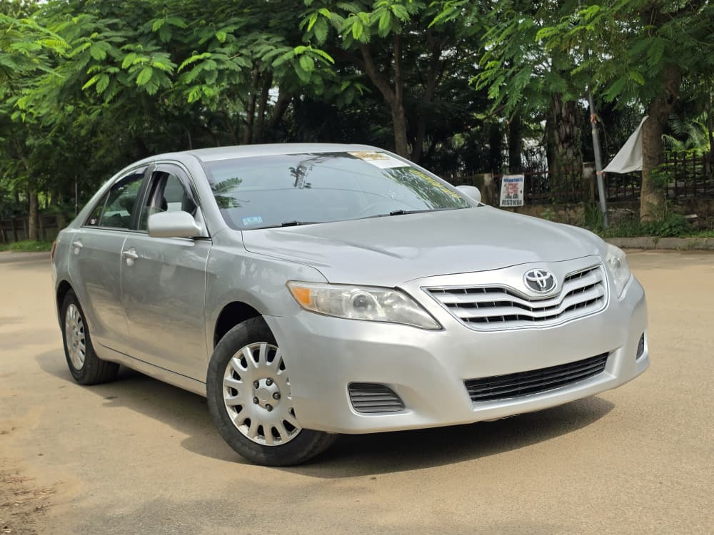 
								Awoof Deal: Highest Grade Foreign Used 2011 on belt Toyota camry LE with Aug 2026 Duty Accident free going for just 9.8m. Dashboard no dey gum everywhere sharp. Accident free. full									