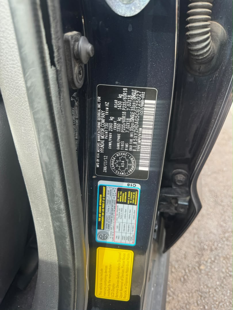 
								Giveaway Deal‼️‼️‼️ Grade A Foreign Used 2013 Hyundai Santafe (Limited) car is in pristine condition (Key entry & Sunroof) with 2026 entry duty going for just 15m with me Lugbe Abuja📍 ZERO CHAIN DEAL full									