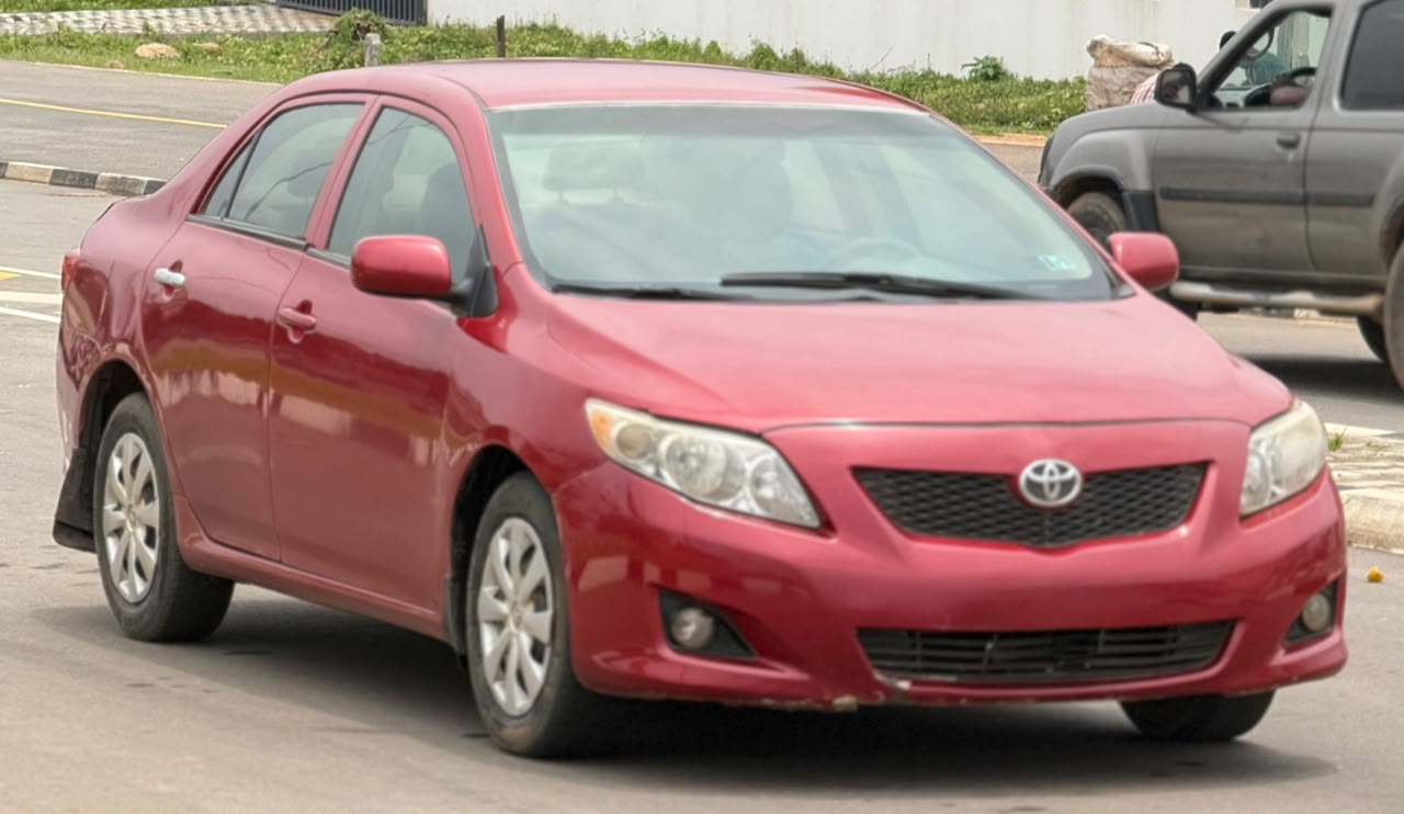 
								NEATLY USED 2009 TOYOTA COROLLA LE IN GOOD CONDITION PROPERLY DOCUMENTED GOING FOR 5M ABUJA DEAL full									