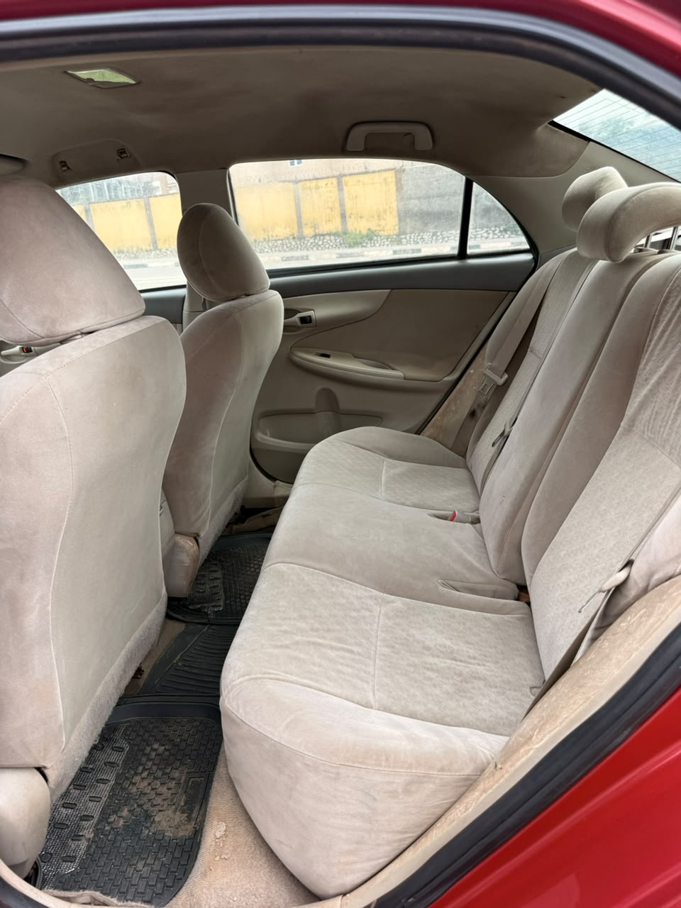 
								NEATLY USED 2009 TOYOTA COROLLA LE IN GOOD CONDITION PROPERLY DOCUMENTED GOING FOR 5M ABUJA DEAL full									