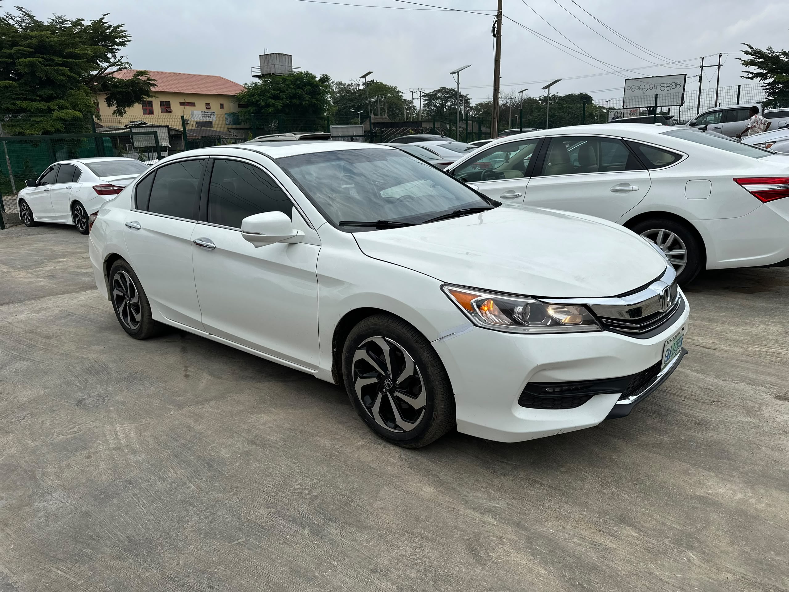 
								EXTREMELY CLEAN 2016 HONDA ACCORD V6 IN EXCELLENT CONDITION, FULL OPTION UNTAMPERED ENGINE, GEAR AND AC WITH ORIGINAL CUSTOM DUTY GOING FOR   💰11M 📍Abuja Gwarinpa full									
