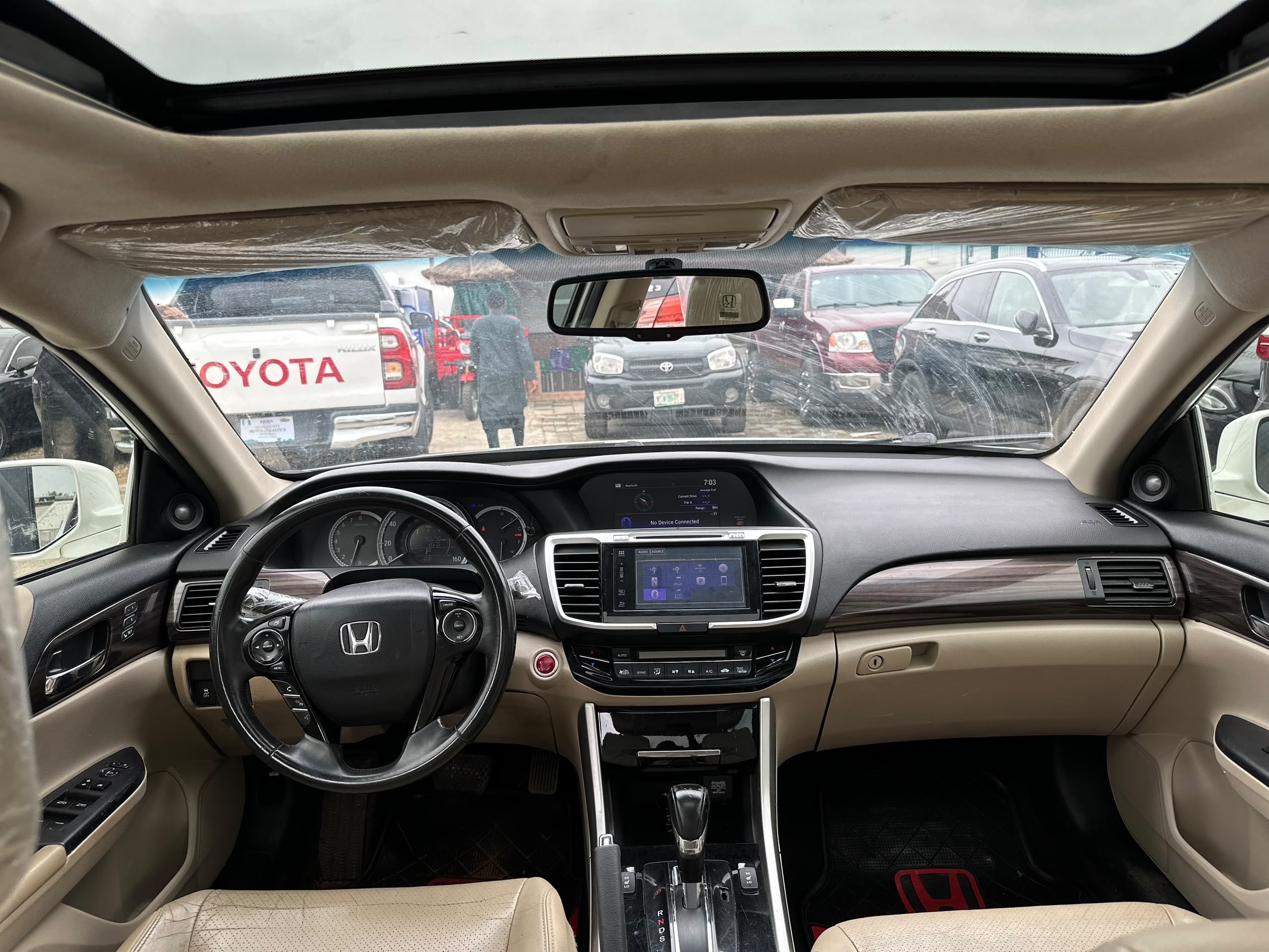 
								EXTREMELY CLEAN 2016 HONDA ACCORD V6 IN EXCELLENT CONDITION, FULL OPTION UNTAMPERED ENGINE, GEAR AND AC WITH ORIGINAL CUSTOM DUTY GOING FOR   💰11M 📍Abuja Gwarinpa full									