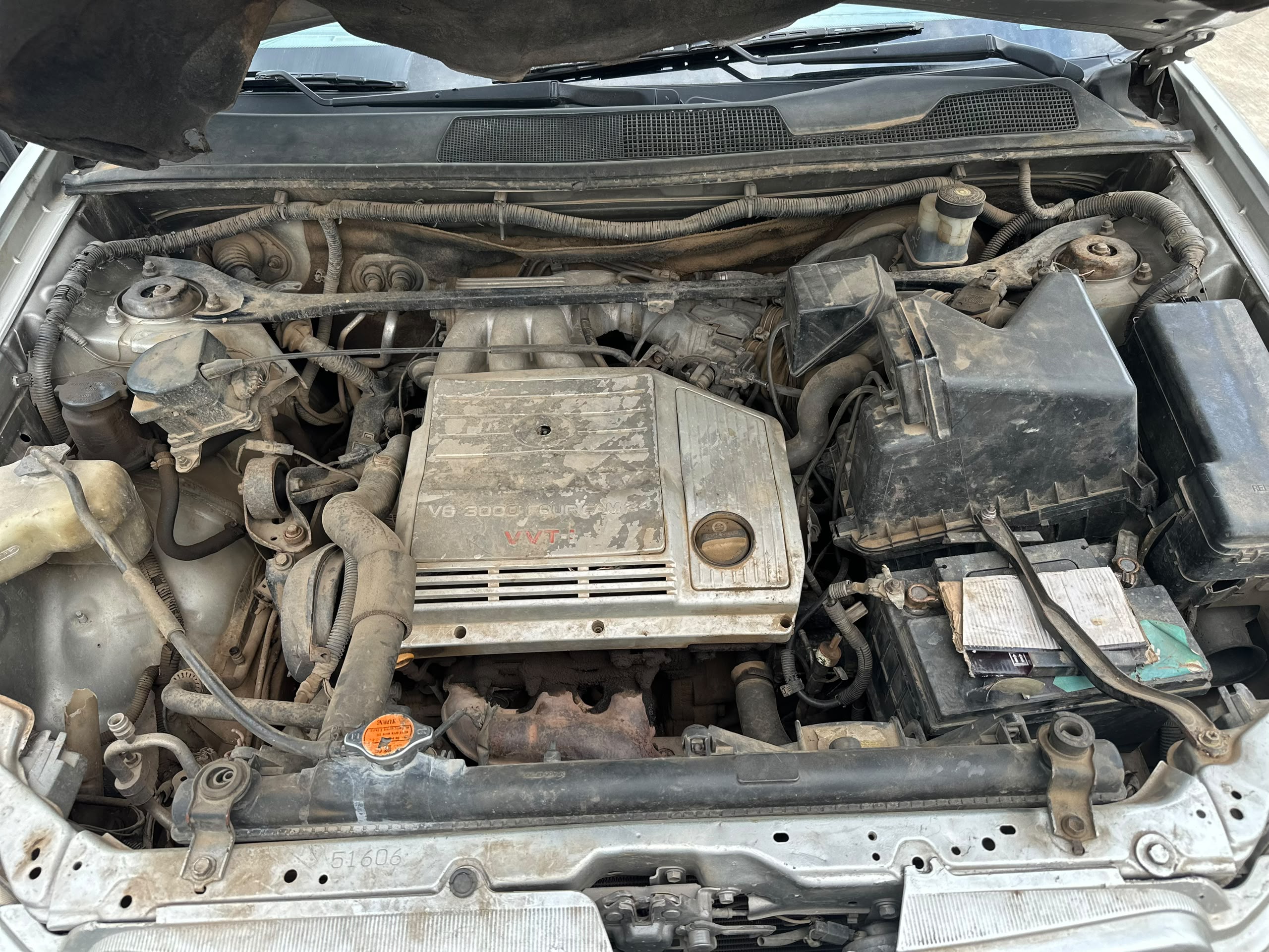 
								Toyota Highlander 2003 model with very sound engine and gear going for just   💰4.3m 📍Abuja Gwarinpa full									