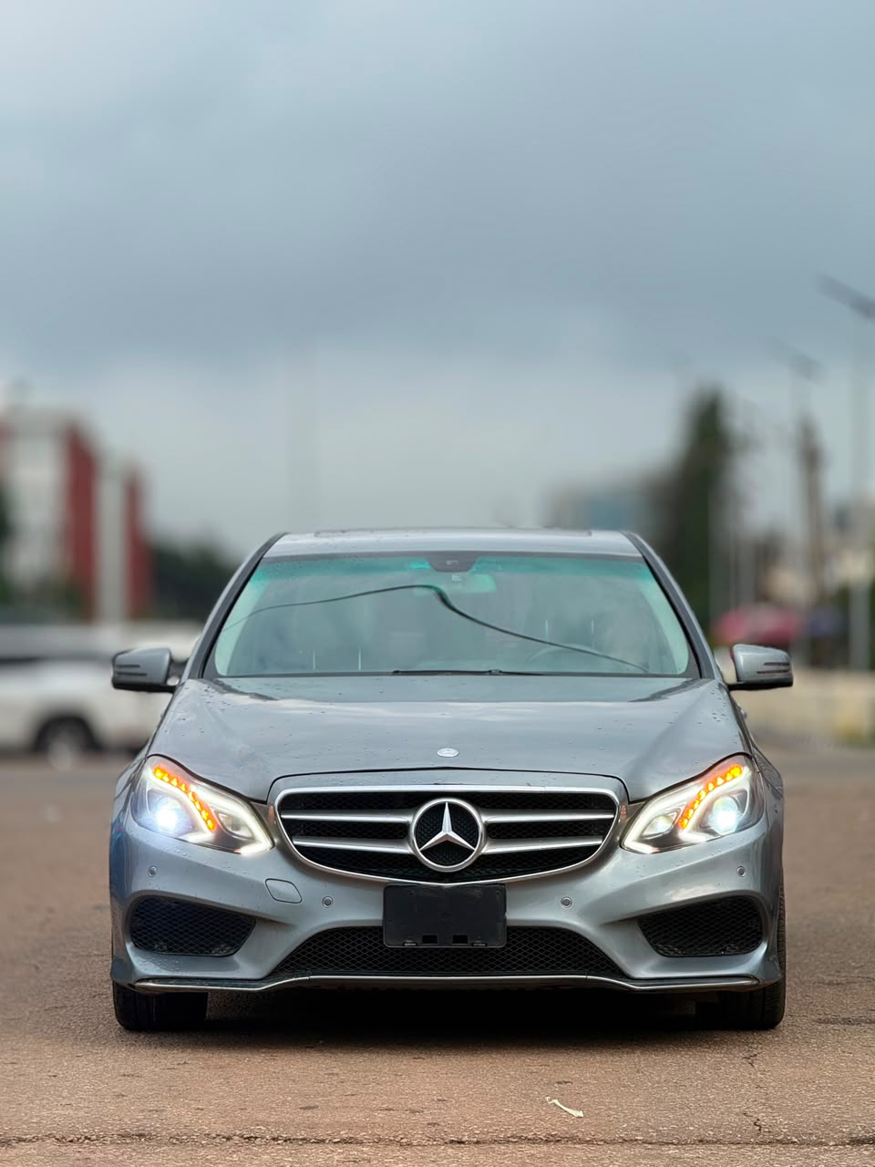 
								oks Grade 2015 MERCEDEZ BENZ E350 Full option,keyless Sunroof with duty for  13.2m ABUJA full									