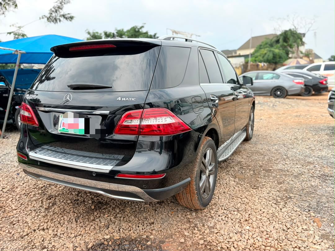 
								Extremely clean used 2013 ML 350 just like Belgium going for Just 17.8m full									