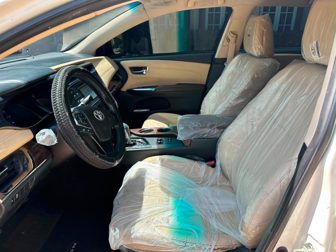 
								SUPER CLEAN FOREIGN USED TOYOTA AVALON 2015 XLE   ORIGINAL DUTY (2026 ENTRY)📃  PRICE: 11M   ABUJA DEAL 📍  NATIONWIDE DELIVERY full									