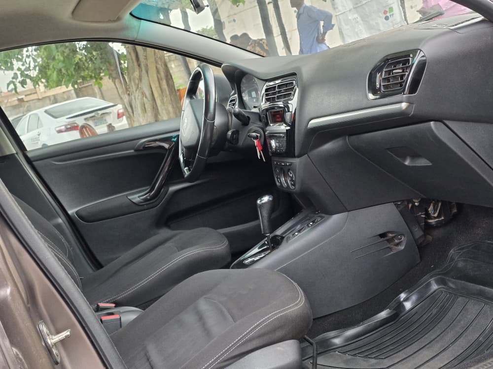 
								Mad Distress alert ⚠️ 📢 Belgium grade Peugeot 301 2018 model with FIRSTBODY untampered engine and gear Ac Factory fitted buy and drive absolutely nothing to fix  👉4.3m buyer settle 200k location Abacha Road nyanya Abuja deal Car is with me directly full									