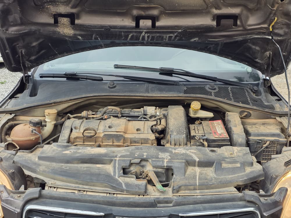 
								Mad Distress alert ⚠️ 📢 Belgium grade Peugeot 301 2018 model with FIRSTBODY untampered engine and gear Ac Factory fitted buy and drive absolutely nothing to fix  👉4.3m buyer settle 200k location Abacha Road nyanya Abuja deal Car is with me directly full									