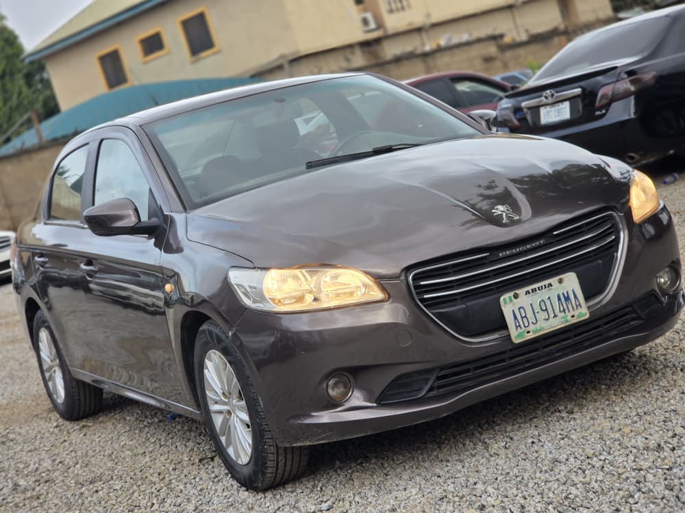 
								Mad Distress alert ⚠️ 📢 Belgium grade Peugeot 301 2018 model with FIRSTBODY untampered engine and gear Ac Factory fitted buy and drive absolutely nothing to fix  👉4.3m buyer settle 200k location Abacha Road nyanya Abuja deal Car is with me directly full									