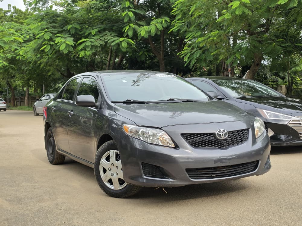 
								Awoof Deal: Extremely clean foreign used Toyota corolla LE 2010 n belt. Accident Free, going for just 9.8m with no single 9ja paint. Abujadeal…? full									