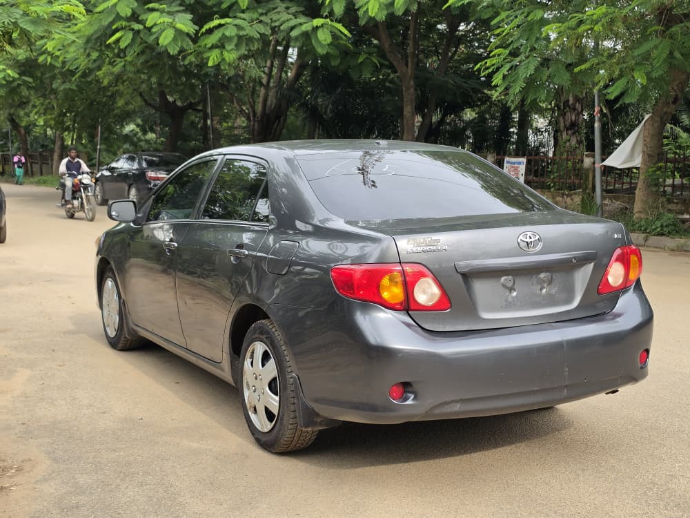 
								Awoof Deal: Extremely clean foreign used Toyota corolla LE 2010 n belt. Accident Free, going for just 9.8m with no single 9ja paint. Abujadeal…? full									