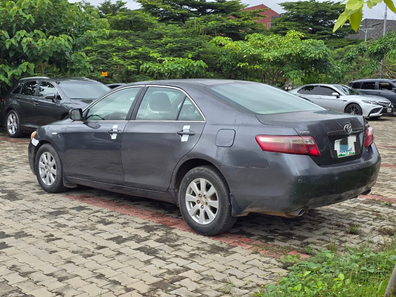 
								4.5m Toyota Camry XLE 2008 Purely first body Buy and Travel  100k sambo Area 1 Abuja Location is Area 1 Abuja  Untempared Engine and Gear full									
