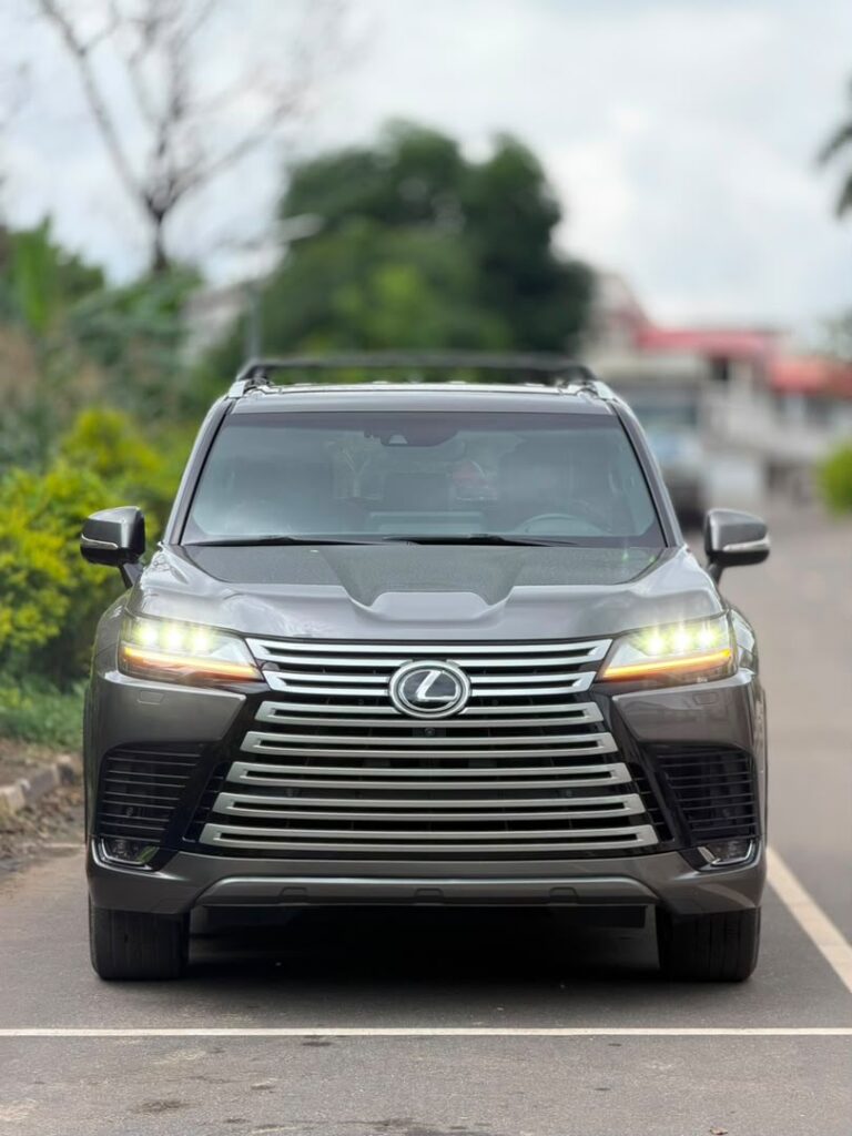 BRAND NEW 2023 LEXUS LX600  NOW AVAILABLE ‼️  PRICE: 215M 💰  ABUJA DEAL📍  NATIONWIDE DELIVERY