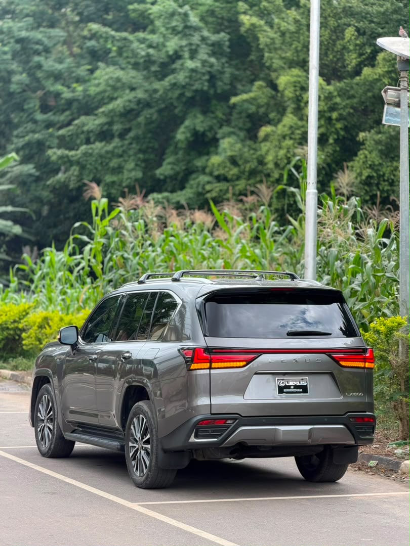 
								BRAND NEW 2023 LEXUS LX600  NOW AVAILABLE ‼️  PRICE: 215M 💰  ABUJA DEAL📍  NATIONWIDE DELIVERY full									