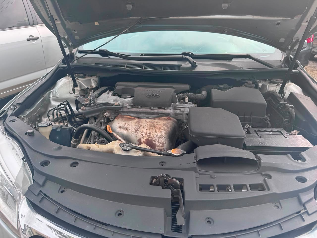 
								Distress !!!! Distress !!!! 3 months used Toyota Camry 2018 model with  untempared engine and chilling Ac. Everything on this car is factory fitted 💯 . Owner need money today . available for 12.M Abuja full									