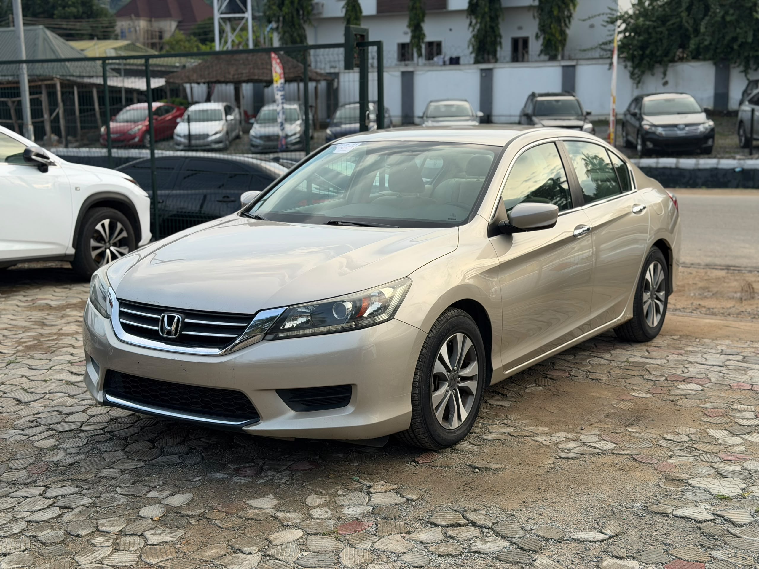 
								EXTREMELY CLEAN 2014 HONDA ACCORD 🇺🇸 Foreign Used | Accident Free 💯 💰 ₦13M ONLY 📍 Abuja  🚨 Quick Sale! full									