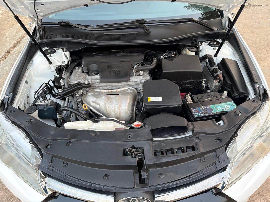 
								Super distress, Toyota Camry 2016 Direct Belgium ,July entry  12.7 Owner need money full									