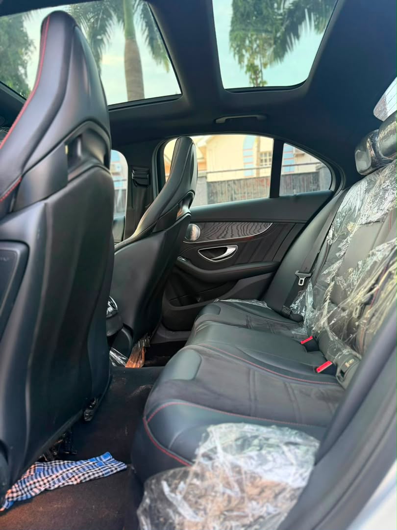 
								DISTRESS   FOREIGN USED 2017 MERCEDES BENZ C43 AMG WITH DUTY 32M ABUJA full									
