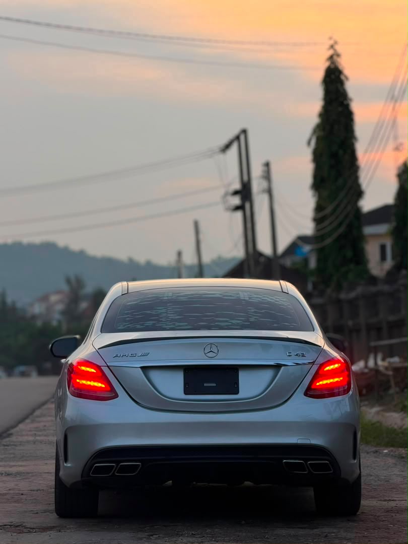 
								DISTRESS   FOREIGN USED 2017 MERCEDES BENZ C43 AMG WITH DUTY 32M ABUJA full									