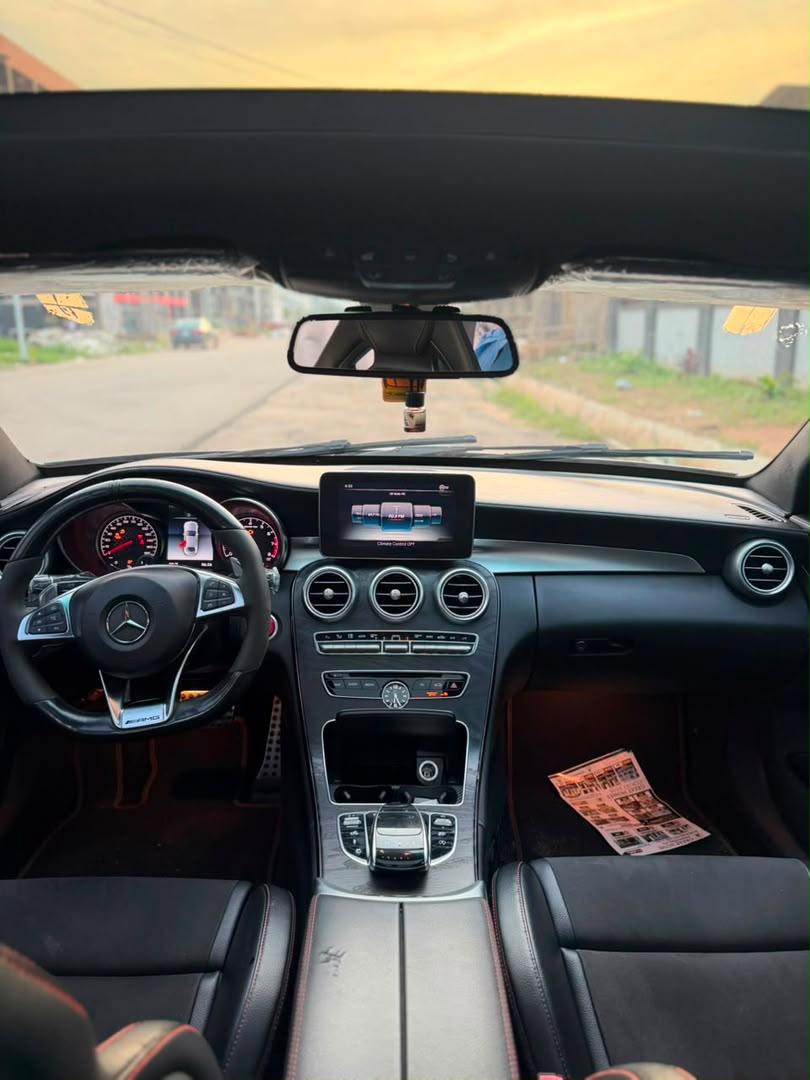 
								DISTRESS   FOREIGN USED 2017 MERCEDES BENZ C43 AMG WITH DUTY 32M ABUJA full									