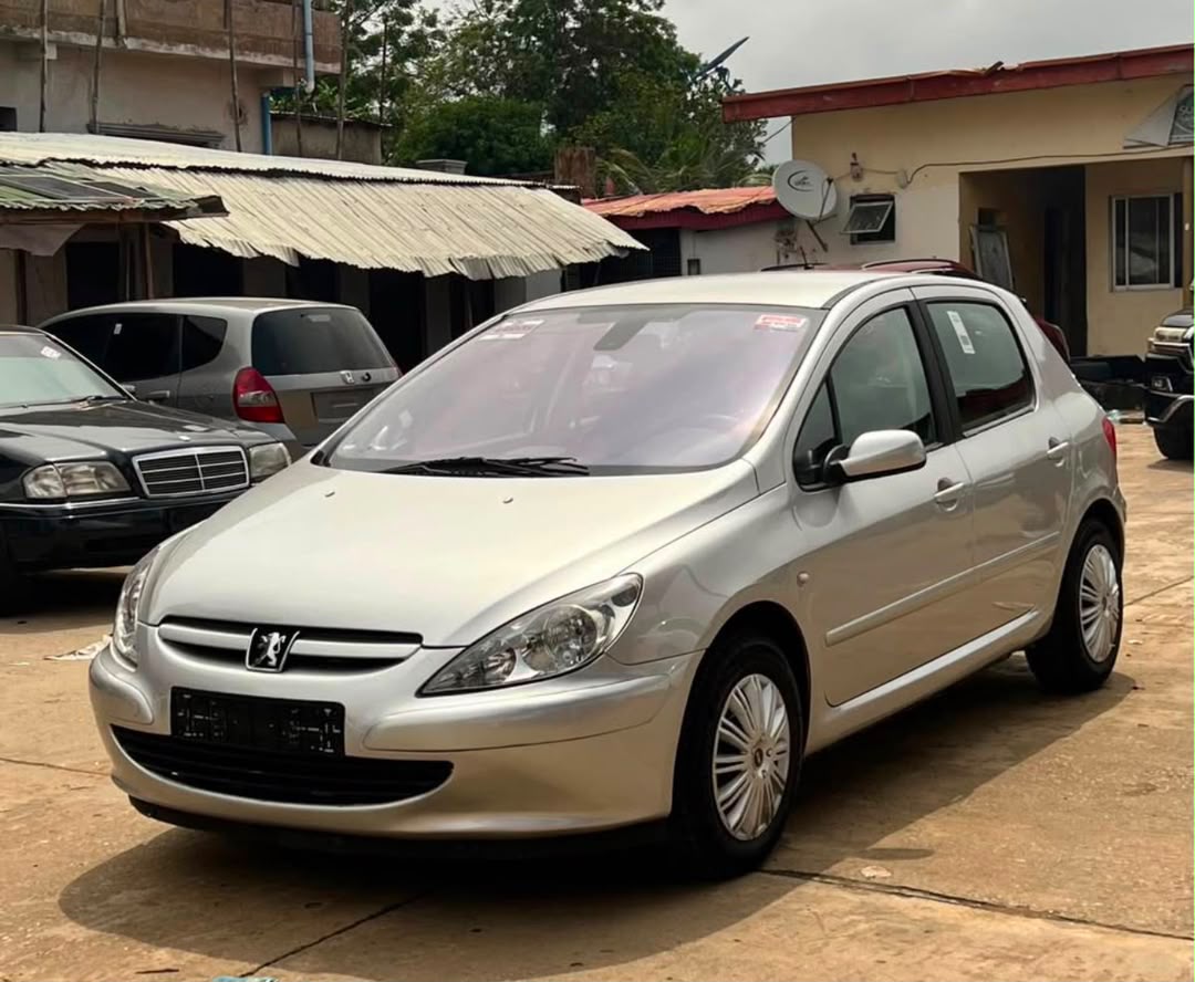
								Distress sale 2005 direct Belgium Peugeot 307 with original duty going for 4.5M full									